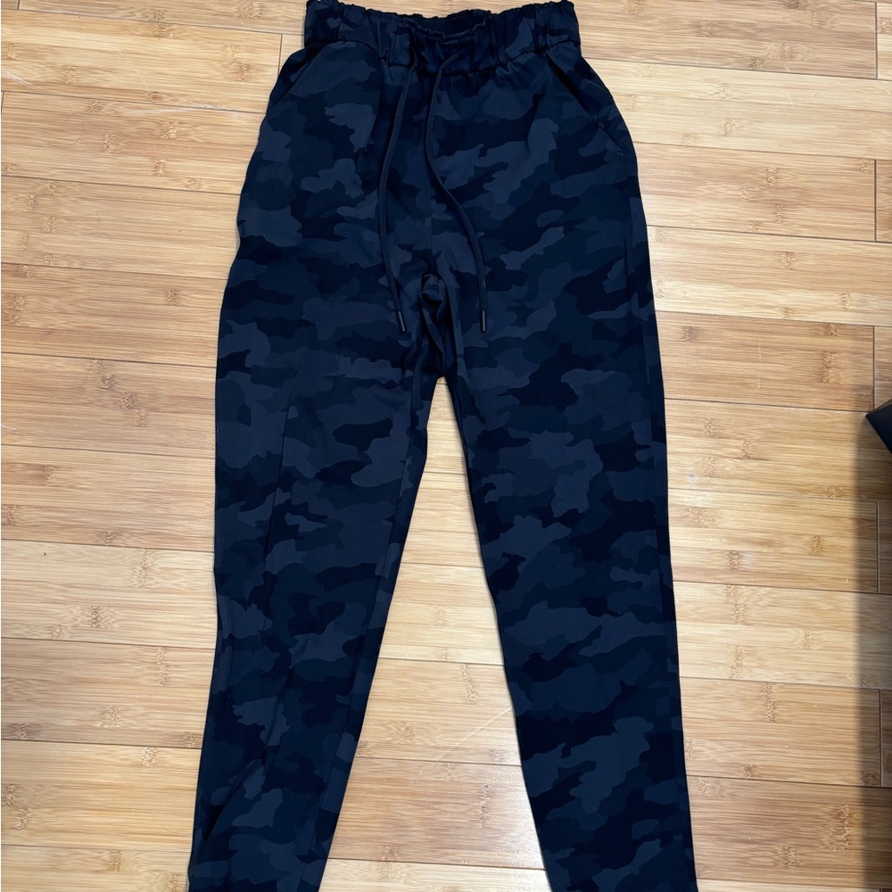 Lululemon Athletica Black Camo Pants